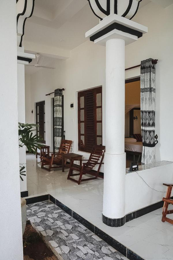 Sunset View Beach Hotel Arugam Bay Exterior foto