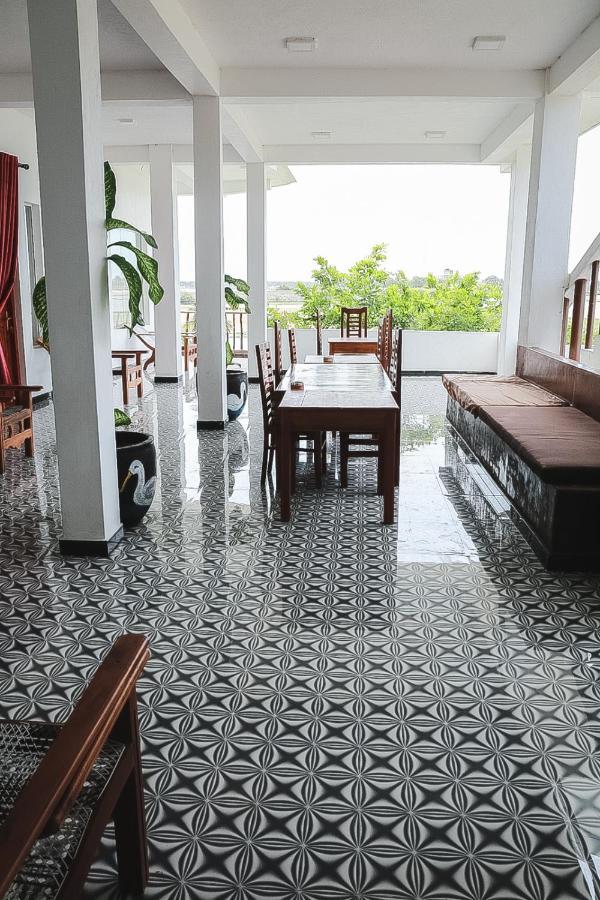 Sunset View Beach Hotel Arugam Bay Exterior foto