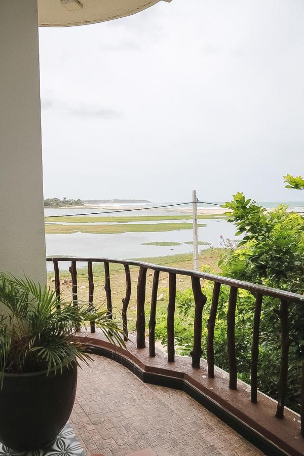 Sunset View Beach Hotel Arugam Bay Exterior foto