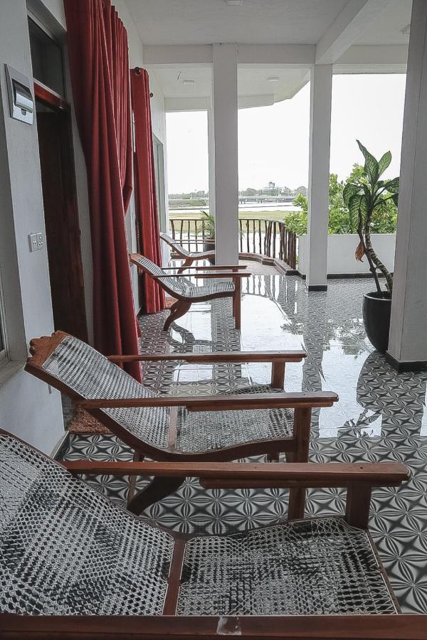 Sunset View Beach Hotel Arugam Bay Exterior foto