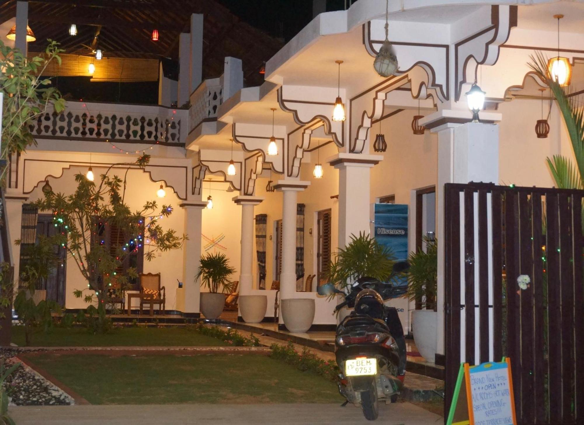 Sunset View Beach Hotel Arugam Bay Exterior foto